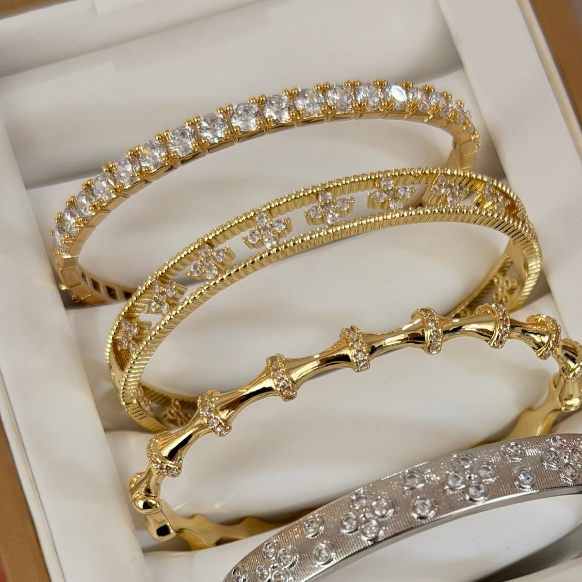 Armreif „Glamorous Deluxe Zirkonia“