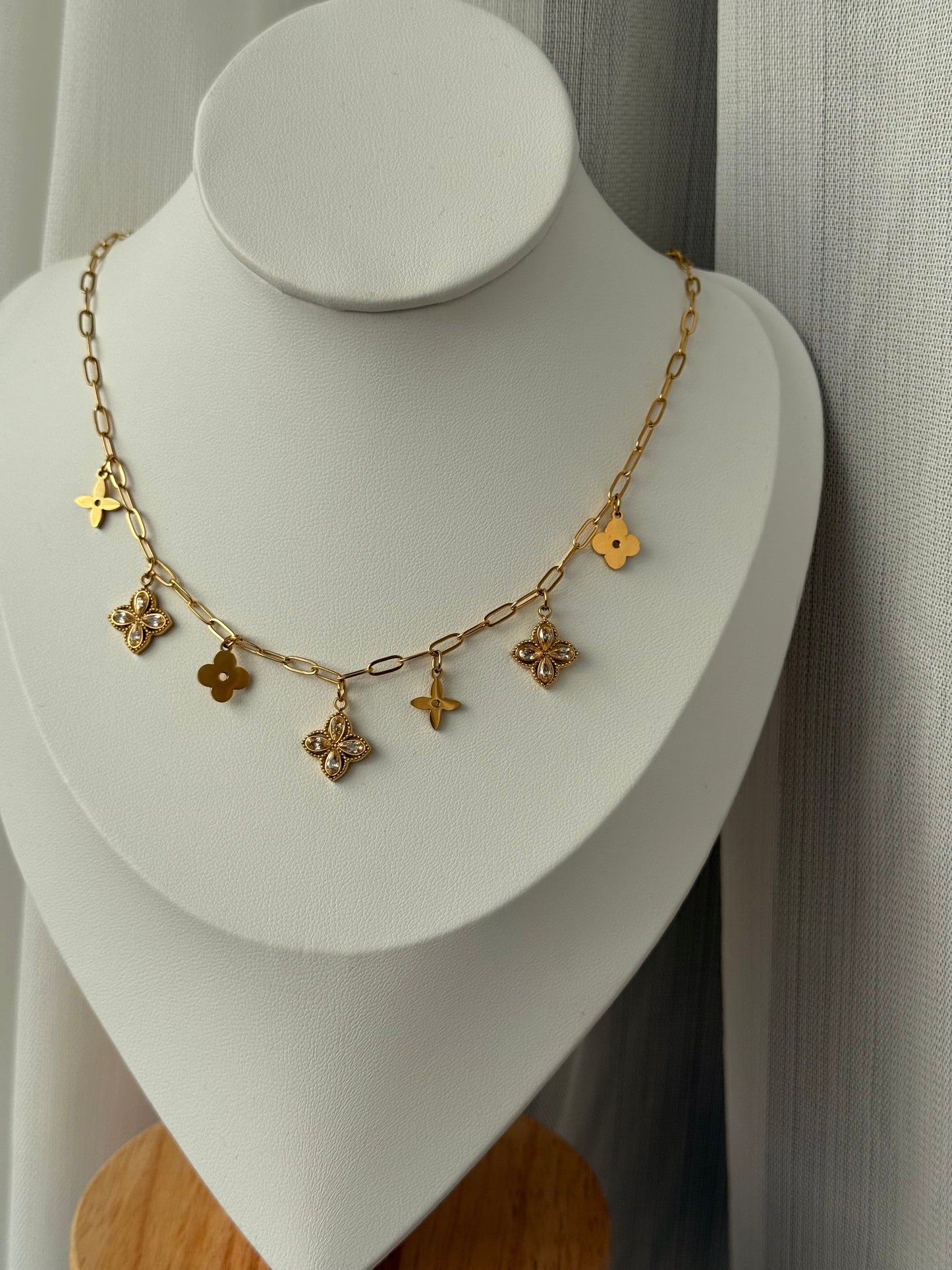 Fleur d’Or Halskette