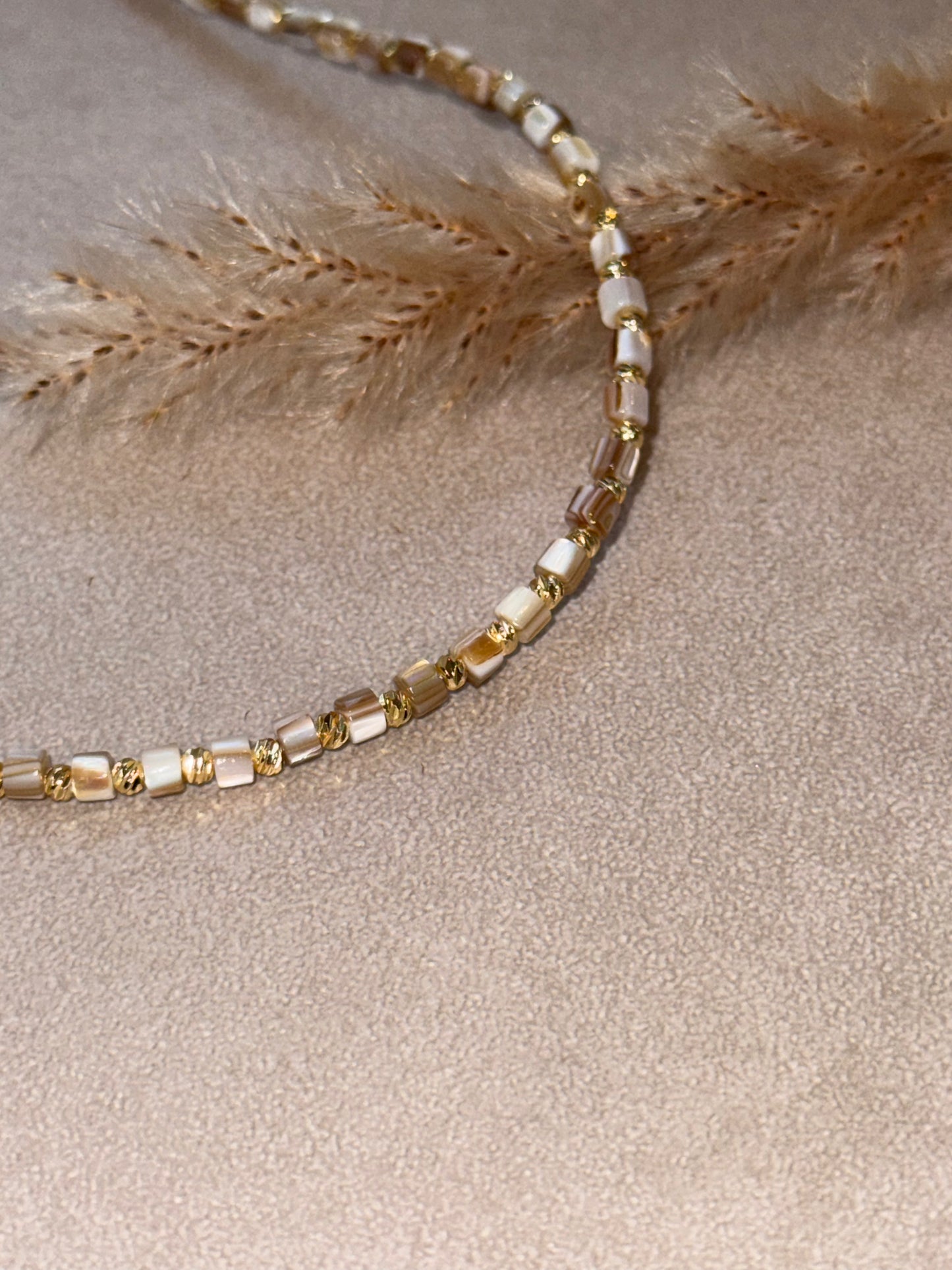 Perlenkette mit braunen Glasperlen