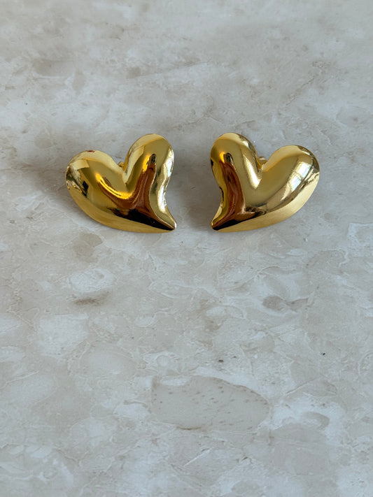 Amour Bold