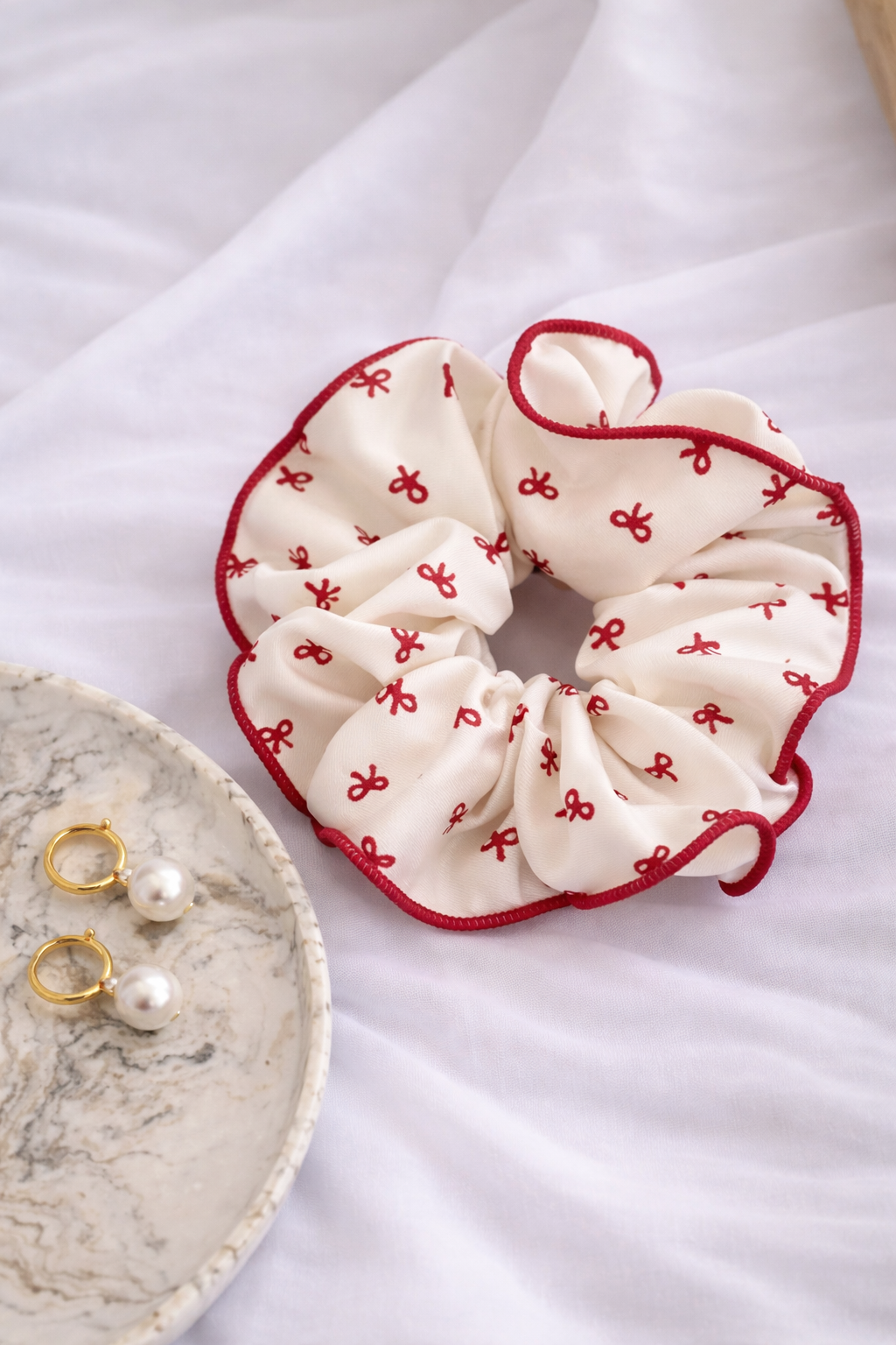Red Bow Trio Scrunchie Set