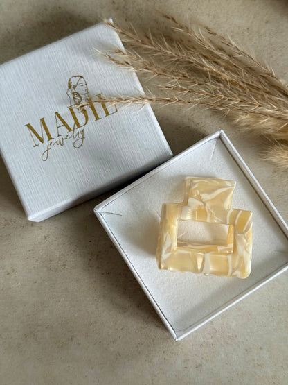 Elegant Square Clip | Ivory