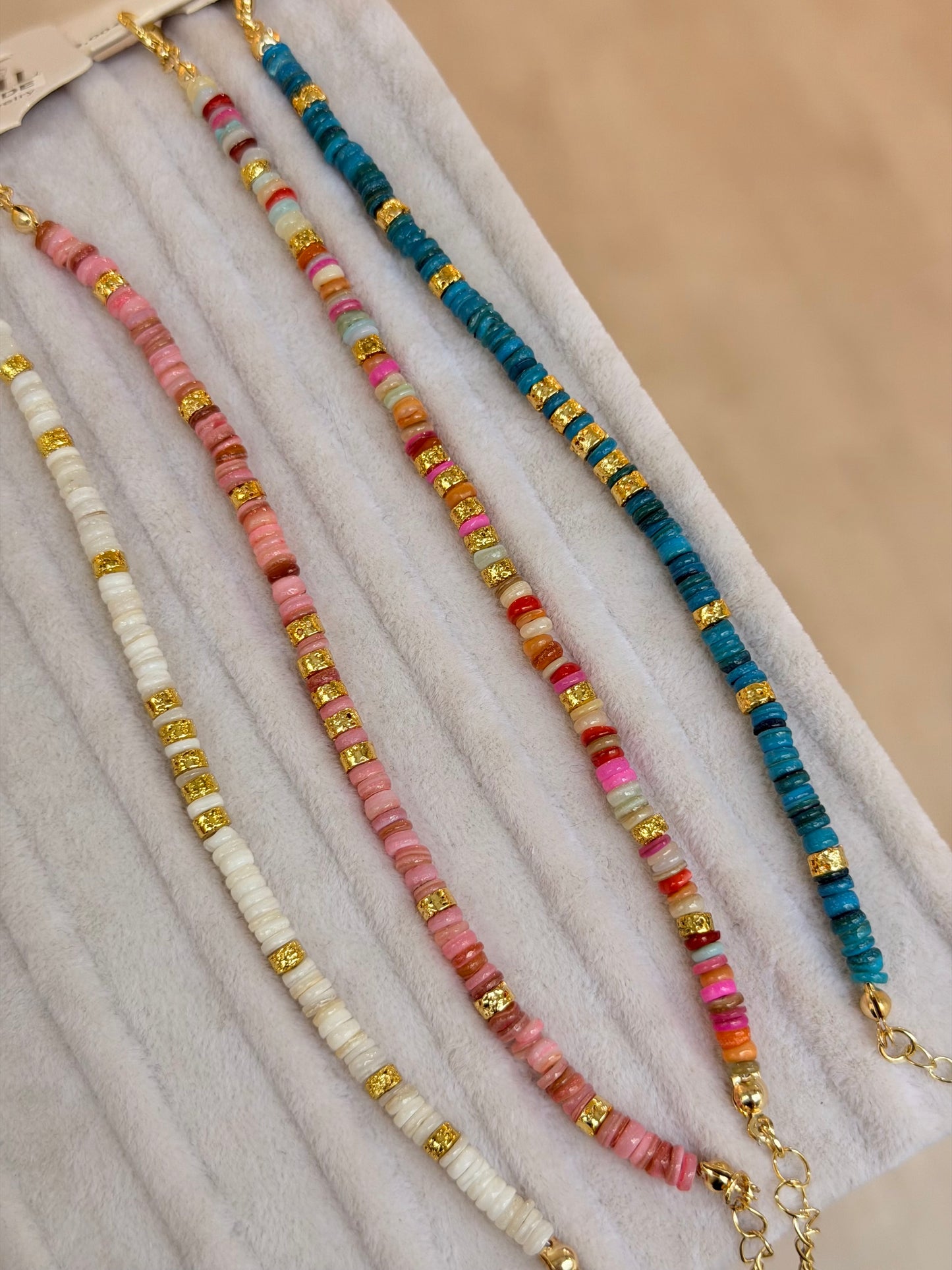Bunte Perlen Armbänder