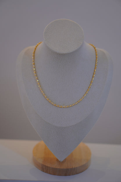 Perlenkette mit Goldperlen