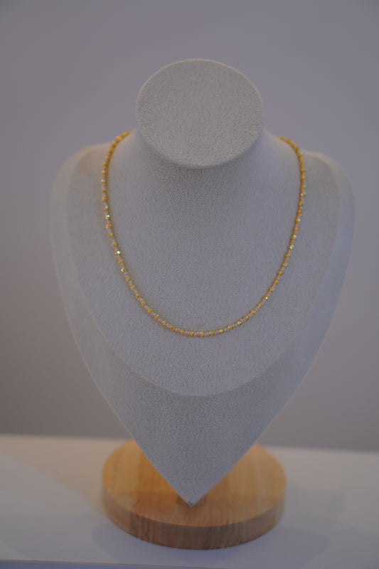 Perlenkette mit Goldperlen