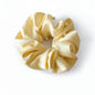 Satin Pearl Scrunchie - Gelb