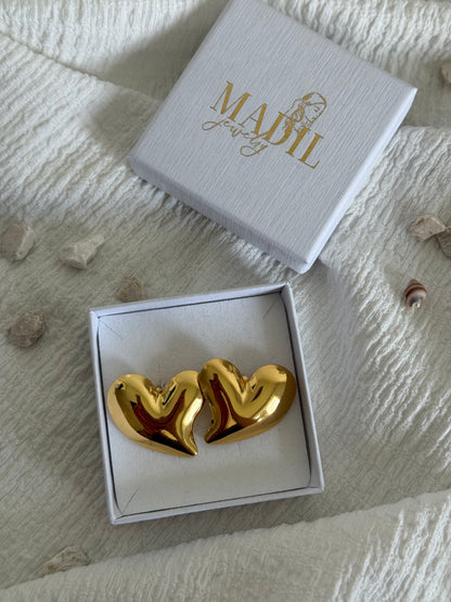 Amour Bold