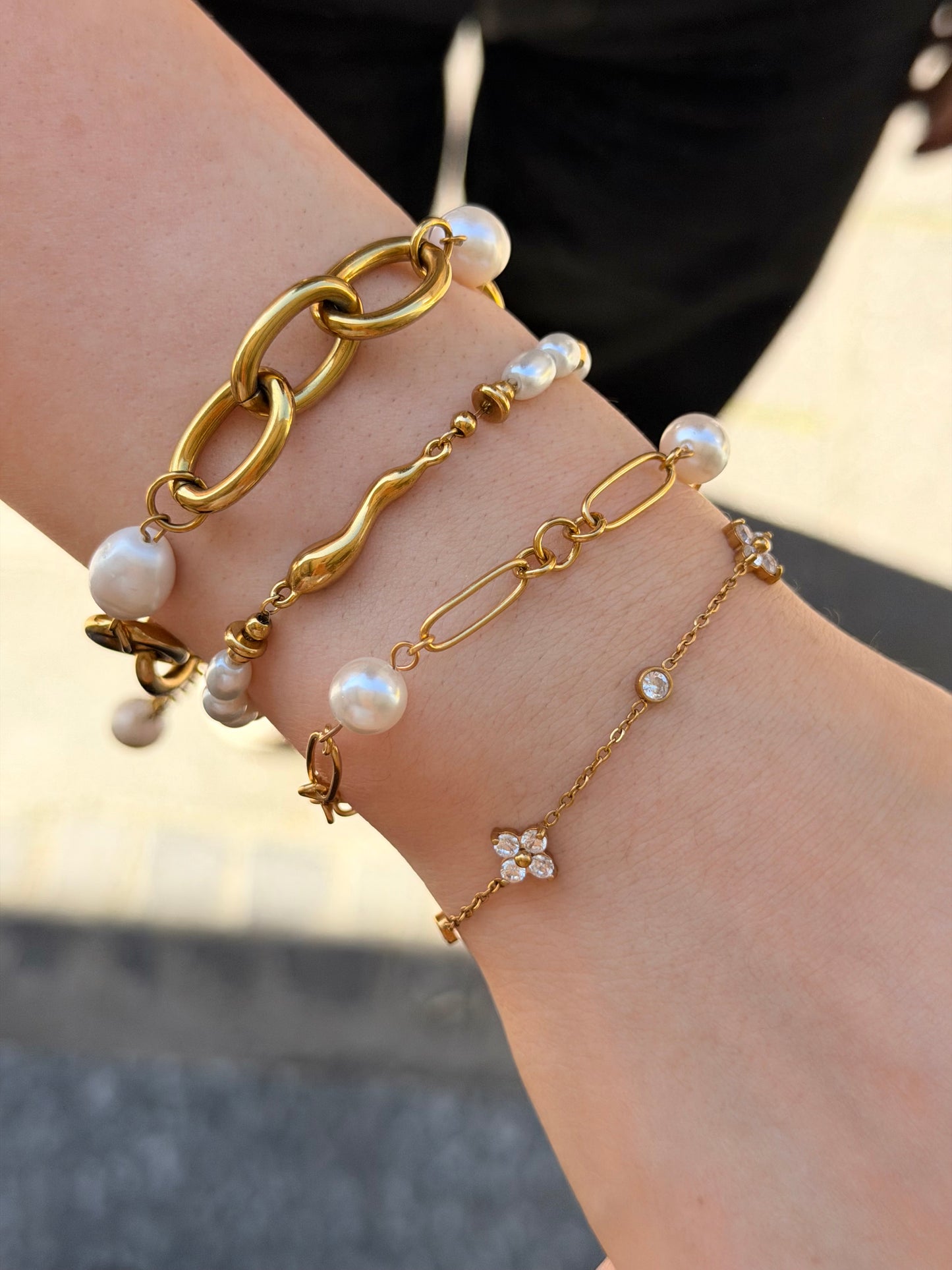 Pearl Wave Armband