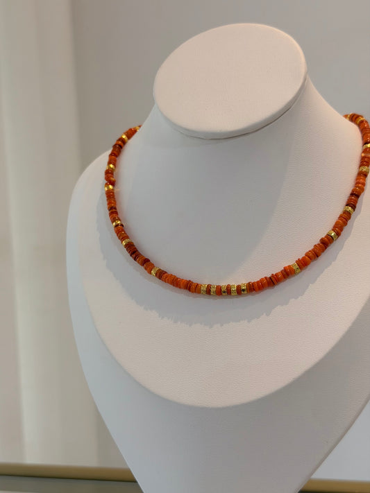 Orange Perlenkette