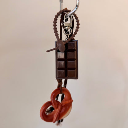 Choco Pretzel Anhänger